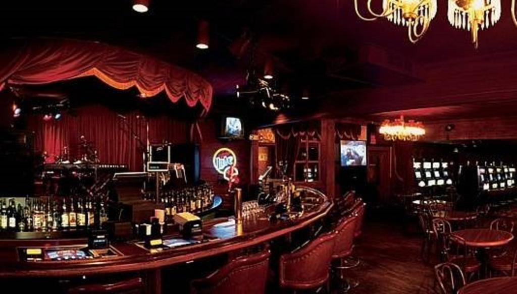 Horseshu Hotel & Casino Jackpot Exterior photo